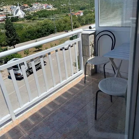 Guest house Ivana 3*