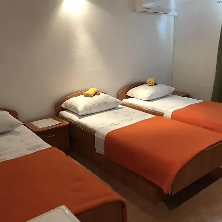 Ivana 3* Neum